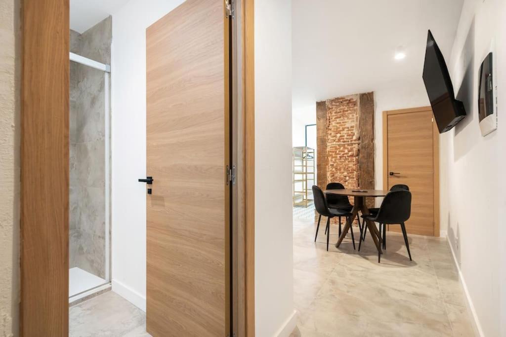 Nice Flat In Lavapies At Street Level S23A Madrid Luaran gambar