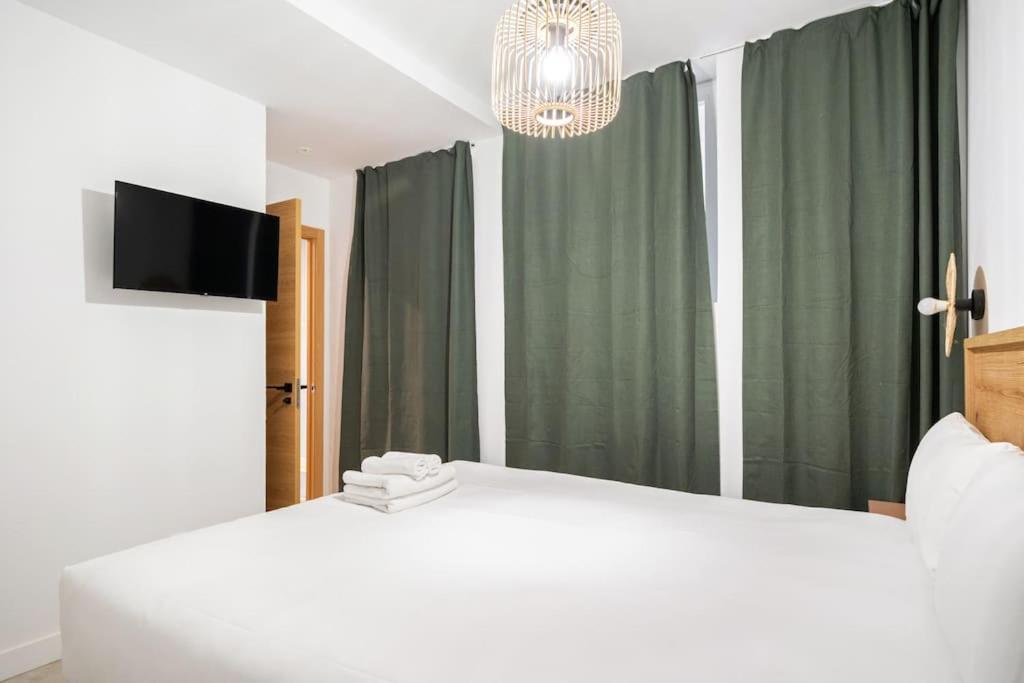 Nice Flat In Lavapies At Street Level S23A Madrid Luaran gambar